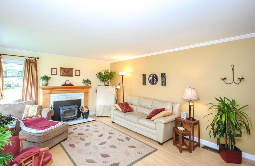 Property Photo:  9500 Mary Ave NW  WA 98117 