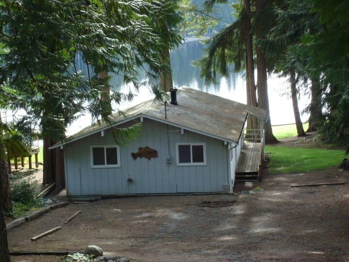 Property Photo:  360 E Way To Tipperary St  WA 98584