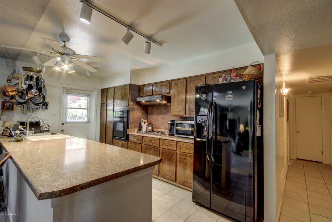 Property Photo:  413 E Hermosa Drive  AZ 85282 