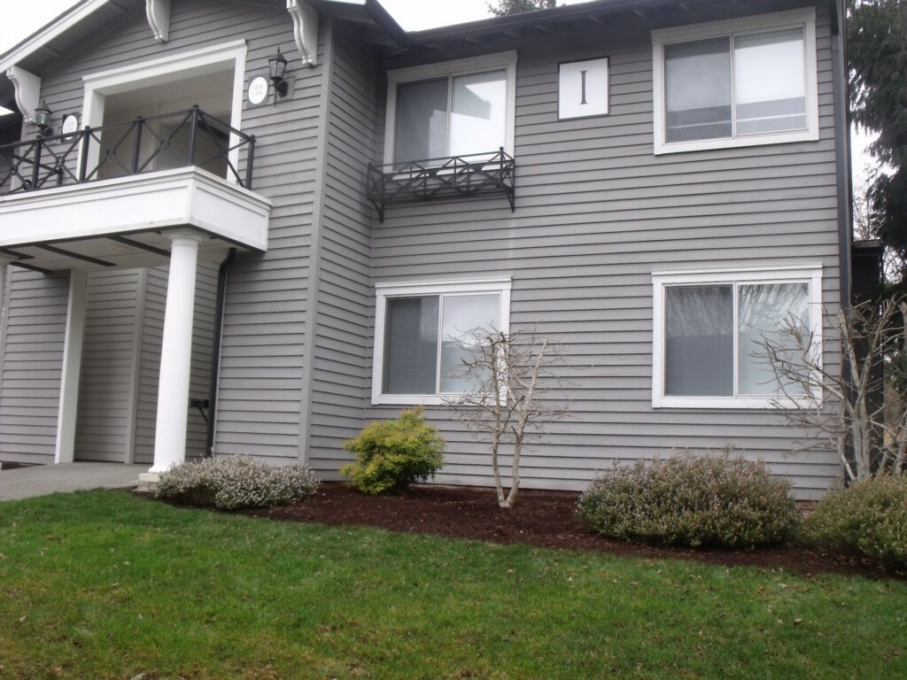 Property Photo:  15415 35th Ave W I 104  WA 98087 