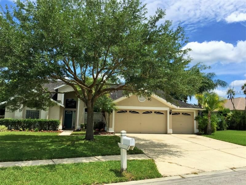 Property Photo:  1440 Bent Tree Drive  FL 33543 