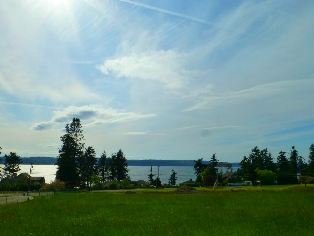 Property Photo: 673 Field Rd WA 98282