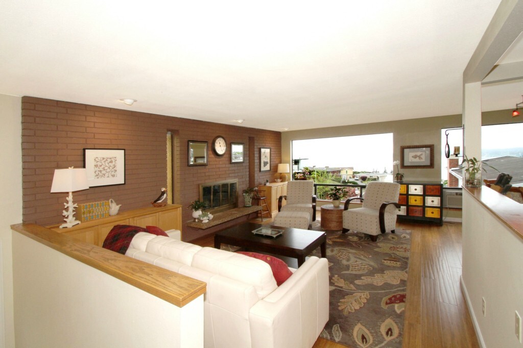Property Photo: 30002 2nd Ave SW WA 98023
