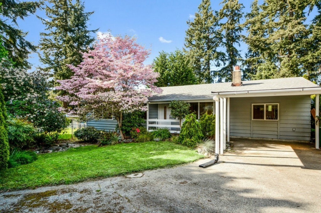 Property Photo:  2915 193rd Place SE  WA 98012 