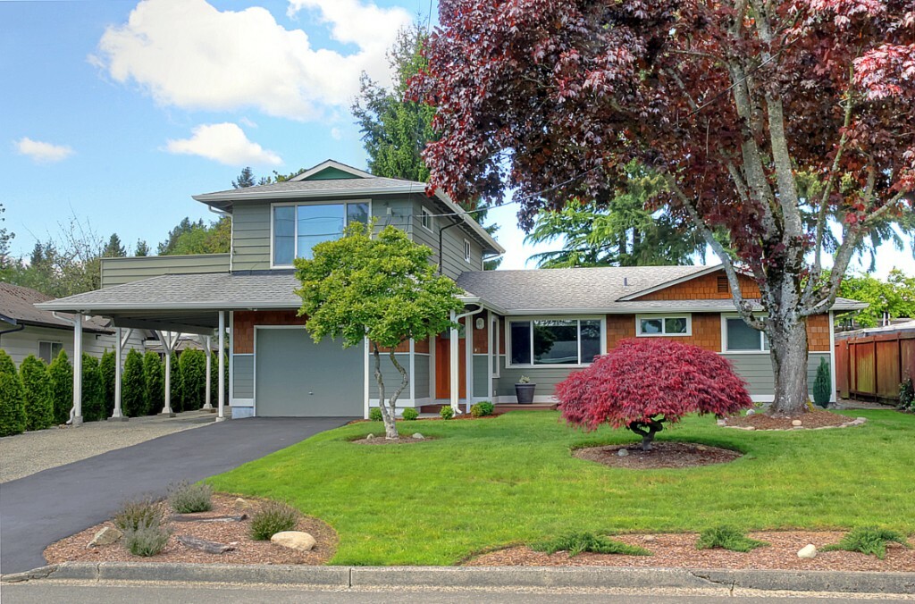 Property Photo:  2117 201st Place SW  WA 98036 