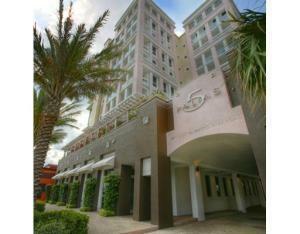 Property Photo: 455 E Palmetto Park Road 8-5E FL 33432