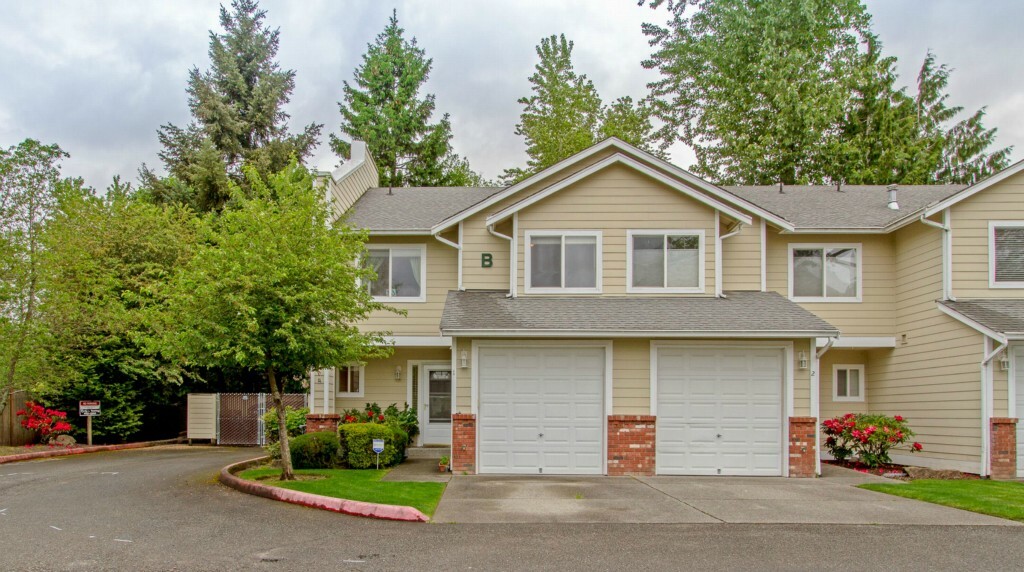 Property Photo:  10522 SE 264th St B1  WA 98030 