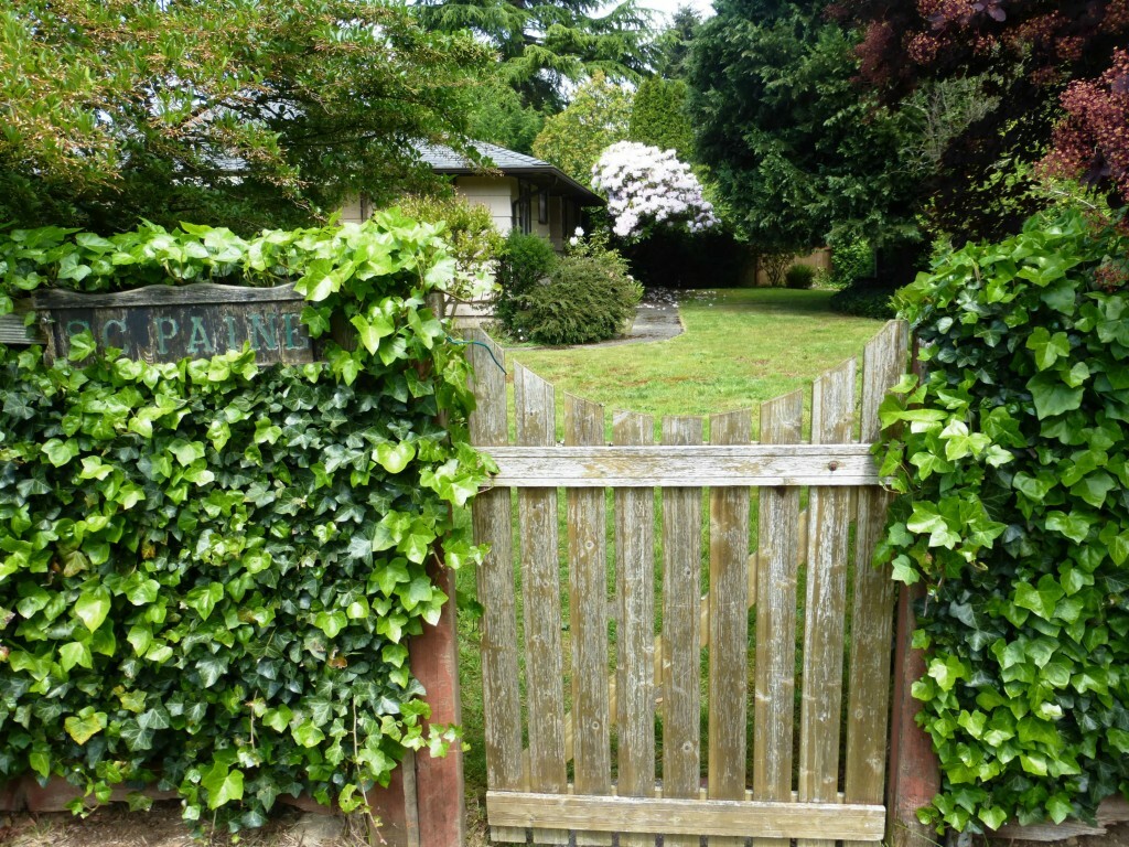 Property Photo: 5905 110th Ave NE WA 98033