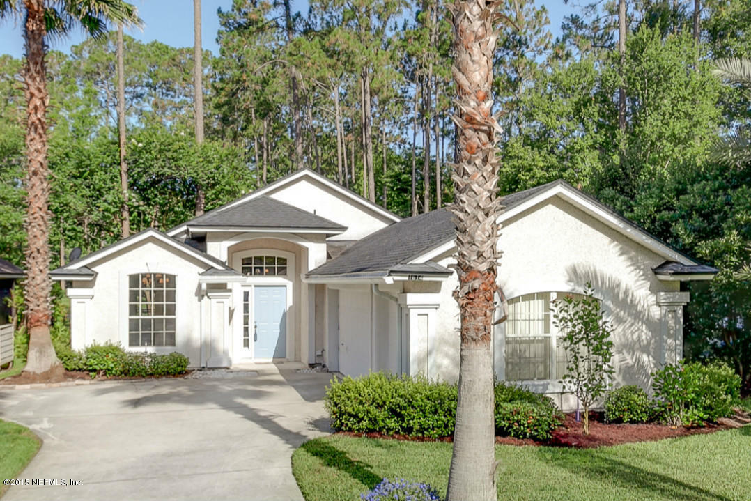 Property Photo:  1614 Highland View Court  FL 32003 