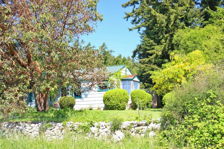 Property Photo: 1284 Argyle Ave WA 98250