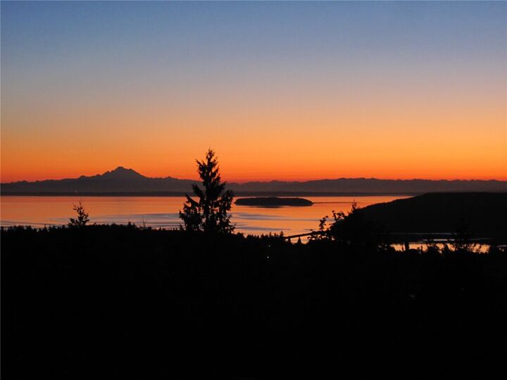 Property Photo:  571 Solana Pkwy  WA 98382 