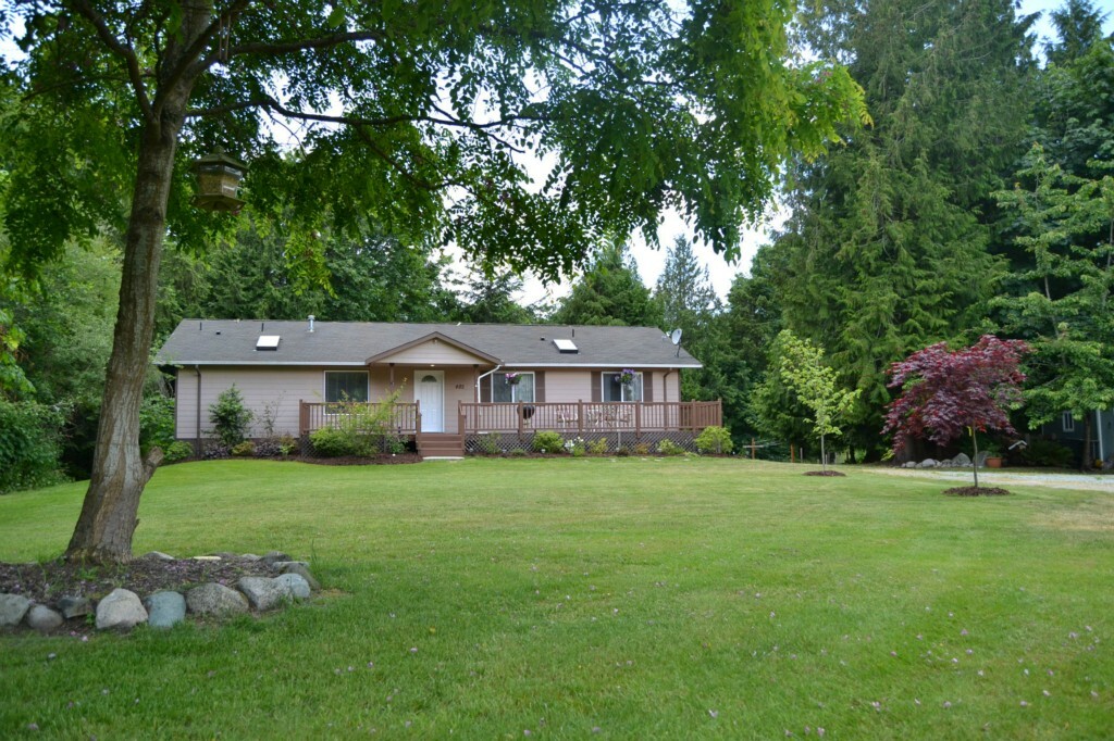 Property Photo:  485 Dan St  WA 98282 