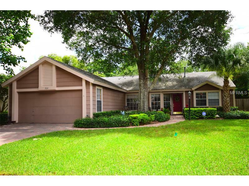 Property Photo:  304 Baywest Neighbors Circle  FL 32835 