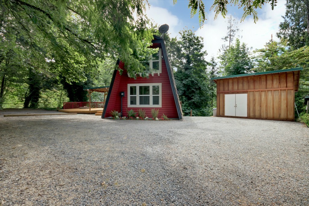 Property Photo:  21654 98th Ave S  WA 98031 