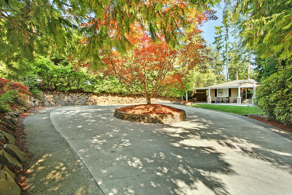 Property Photo:  19024 SE 164th St  WA 98058 