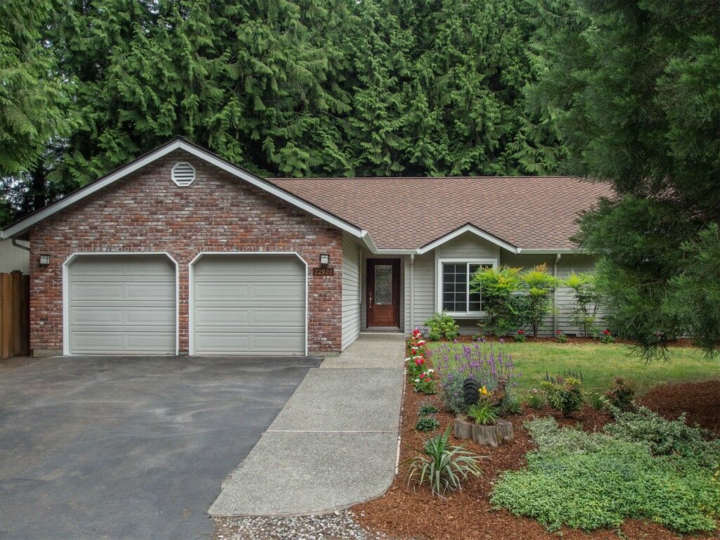 Property Photo:  22926 NE 25th Way  WA 98074 