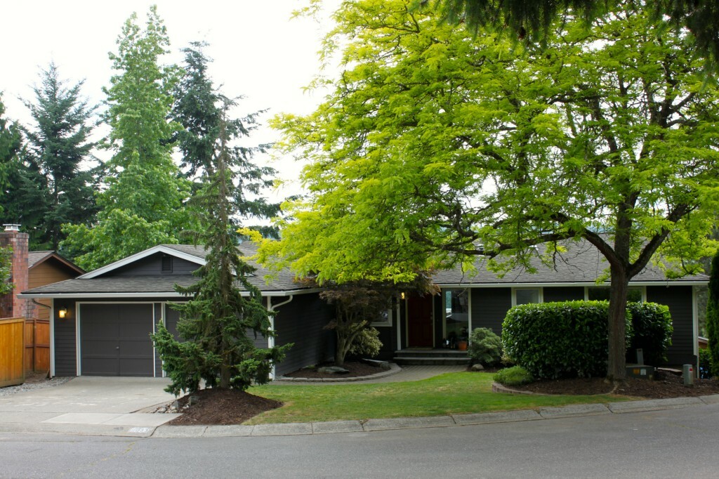 Property Photo: 9833 159 Place NE WA 98052