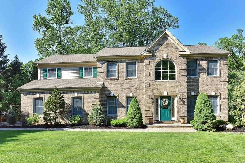 Property Photo: 6 Hunting Ridge Ct NJ 07645