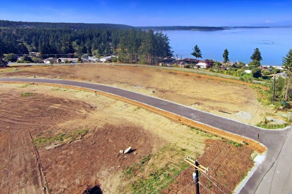 Property Photo: 3 Sunrise Estates Place WA 98282