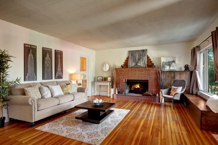 Property Photo:  10317 Linden Ave N  WA 98133 