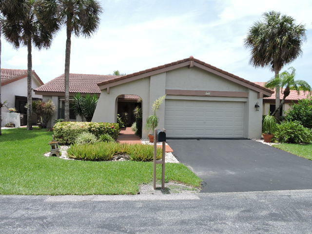 Property Photo:  5685 Lakeview Mews Drive  FL 33437 