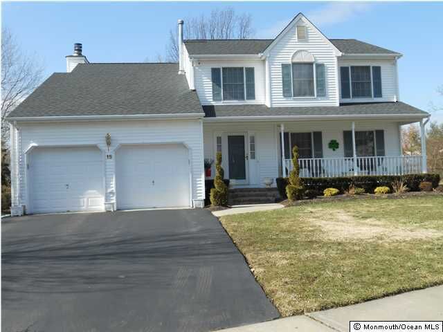 Property Photo:  15 Bayberry Court  NJ 07724 