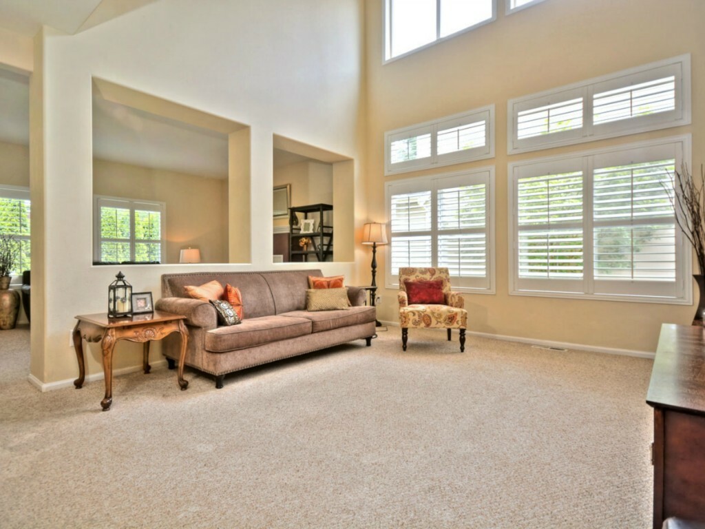 Property Photo:  25046 SE 43rd Wy  WA 98029 