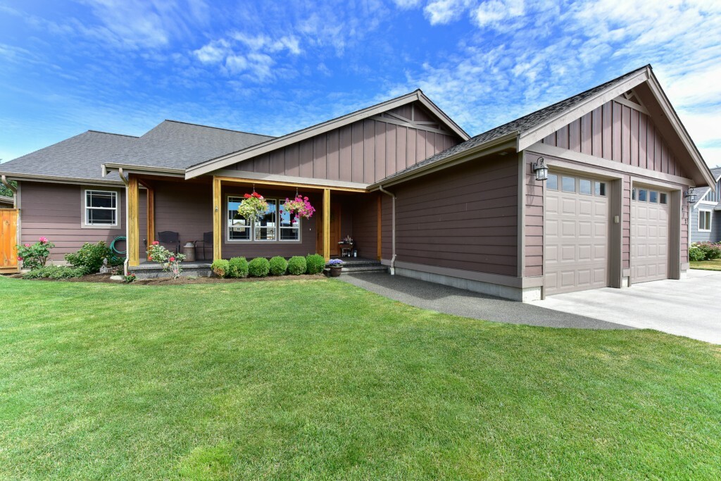 Property Photo:  502 Westview Place  WA 98276 