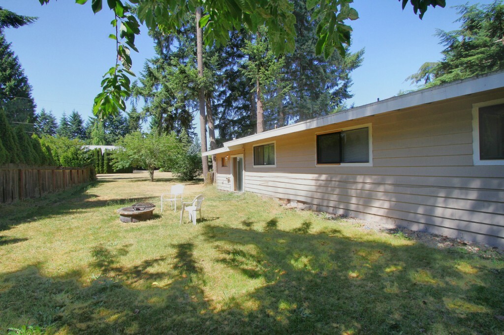 Property Photo:  7421 132nd Ave NE  WA 98033 