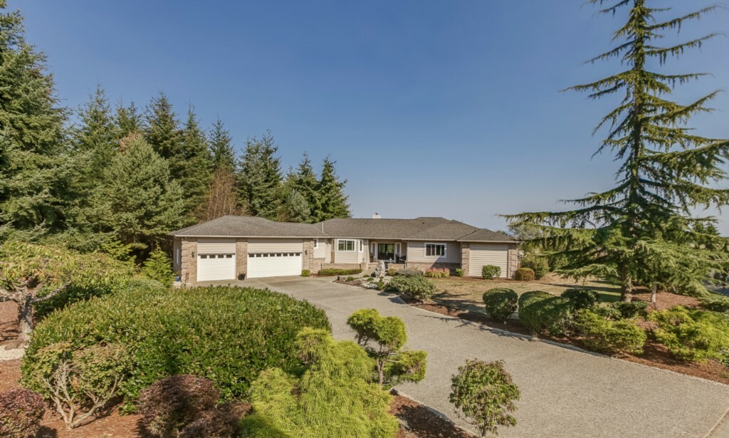 Property Photo:  119 Glacier Peak Dr  WA 98282 