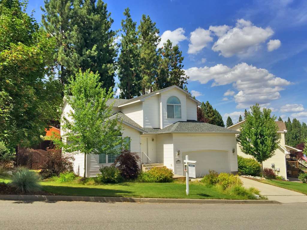 Property Photo:  7030 S Crestview  WA 99224 