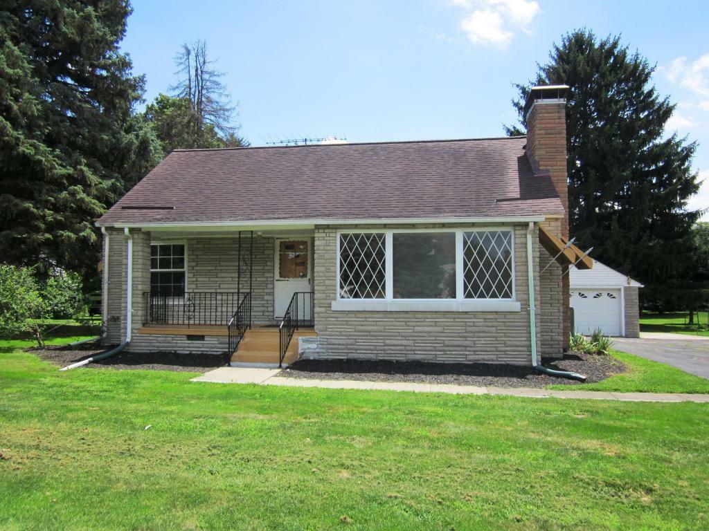 Property Photo: 7 Dorsey Mill E Road OH 43056