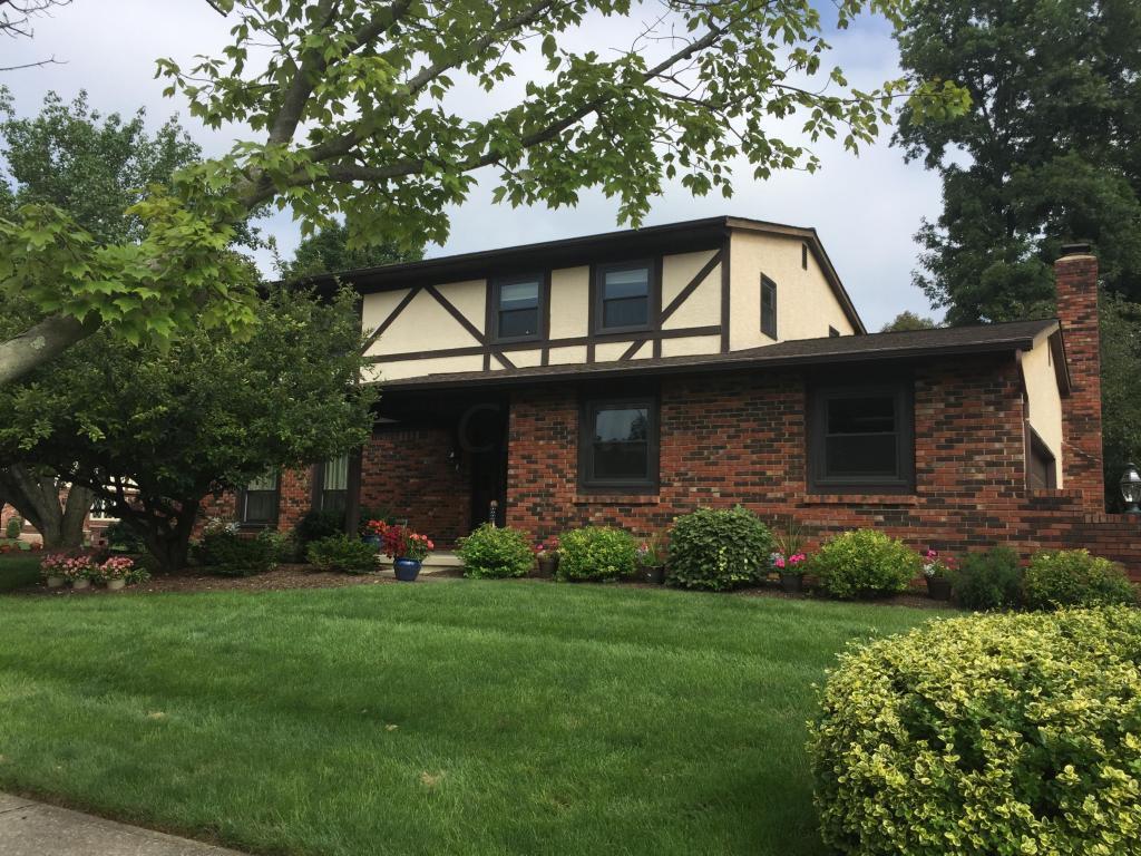 Property Photo: 1360 Briarmeadow Drive OH 43235