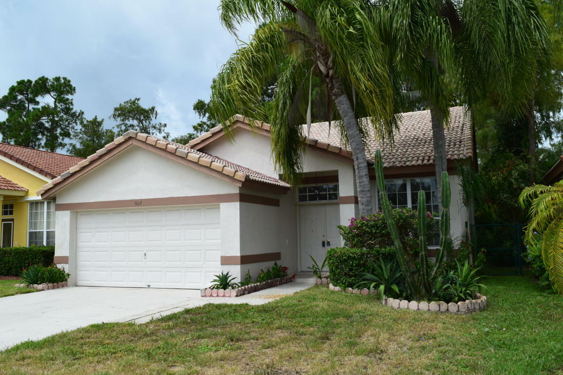 Property Photo:  667 Lake Wellington Drive  FL 33414 