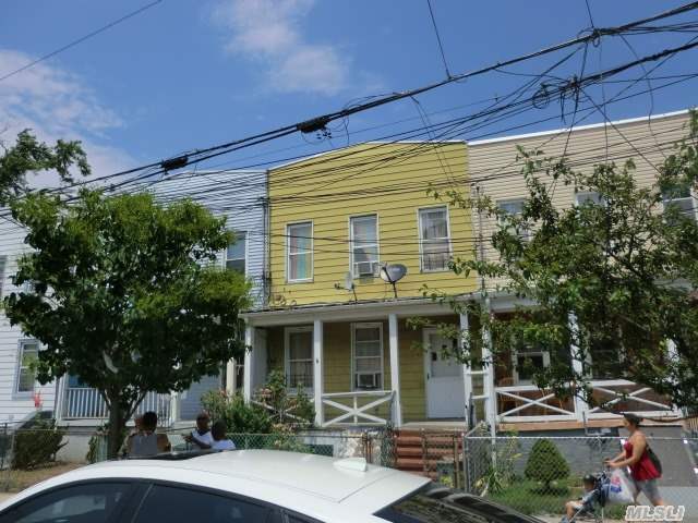 Property Photo: 27 Obrien Place NY 11208