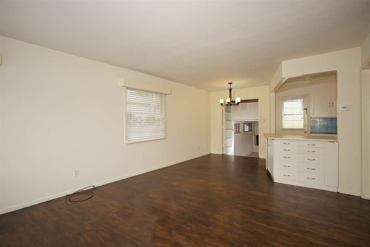 Property Photo: 912 A Avenue CA 92118