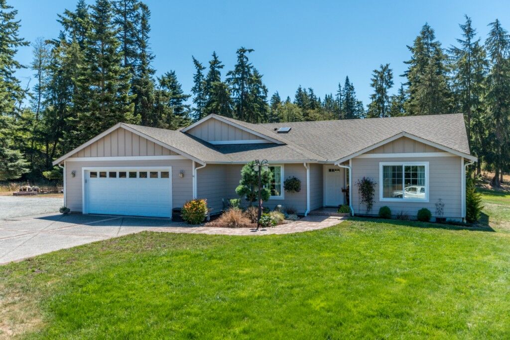 Property Photo:  284 Koontz Rd  WA 98277 