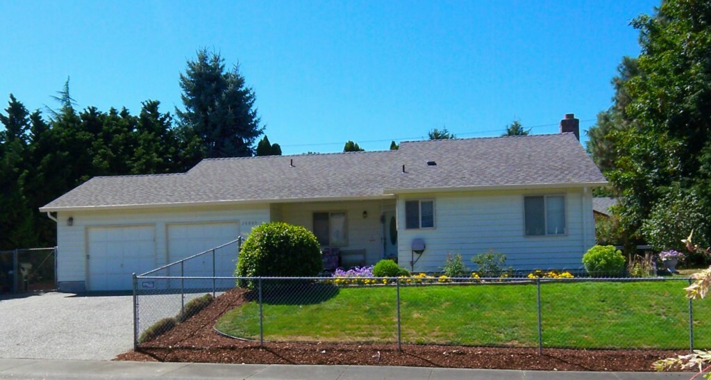 Property Photo:  30005 51st Ct S  WA 98001 