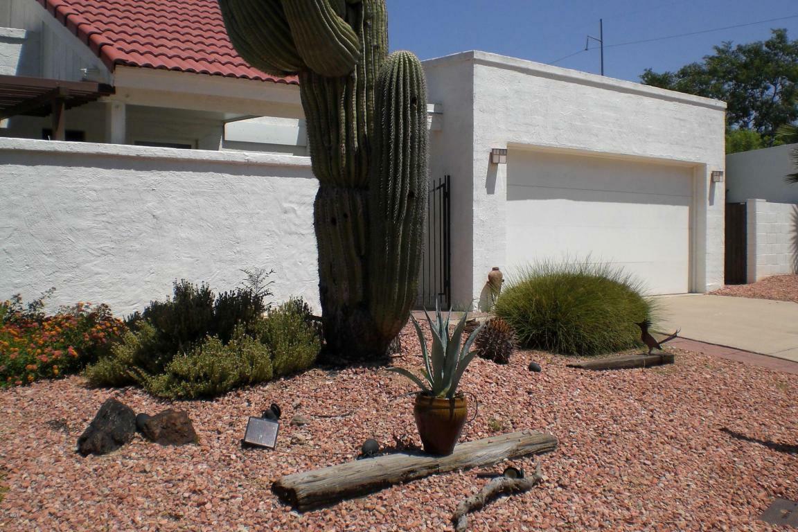 Property Photo:  634 E Tam Oshanter Drive  AZ 85022 