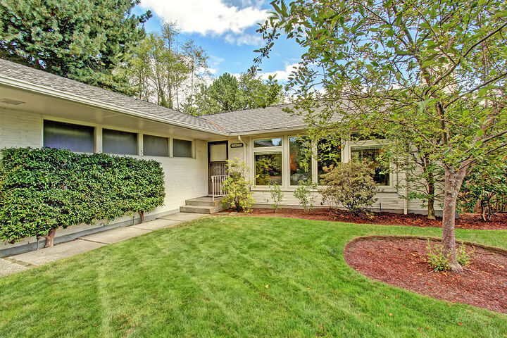 7026 32nd Ave NE  Seattle WA 98115 photo