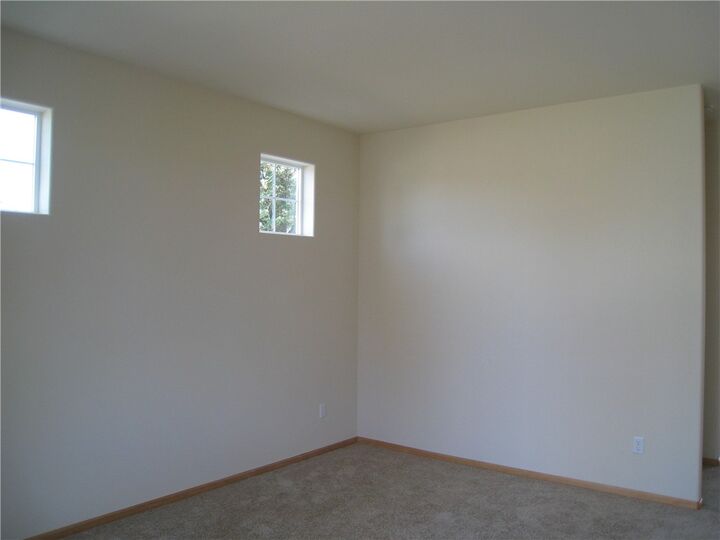 Property Photo:  11233 SE 214th Ct  WA 98031 