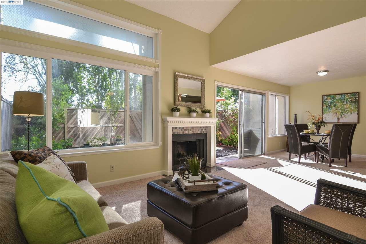 Property Photo:  27709 Eucalyptus Ct  CA 94544 