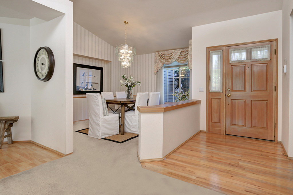 Property Photo: 24711 SE 45th Wy WA 98029