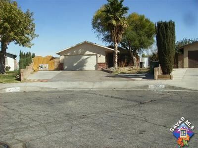 Property Photo:  45054 Logue Court  CA 93535 