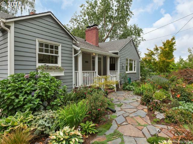 Property Photo: 2606 SW Huber St OR 97219