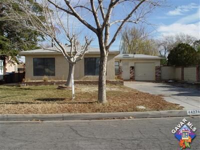 Property Photo:  44274 Carolside Avenue  CA 93535 