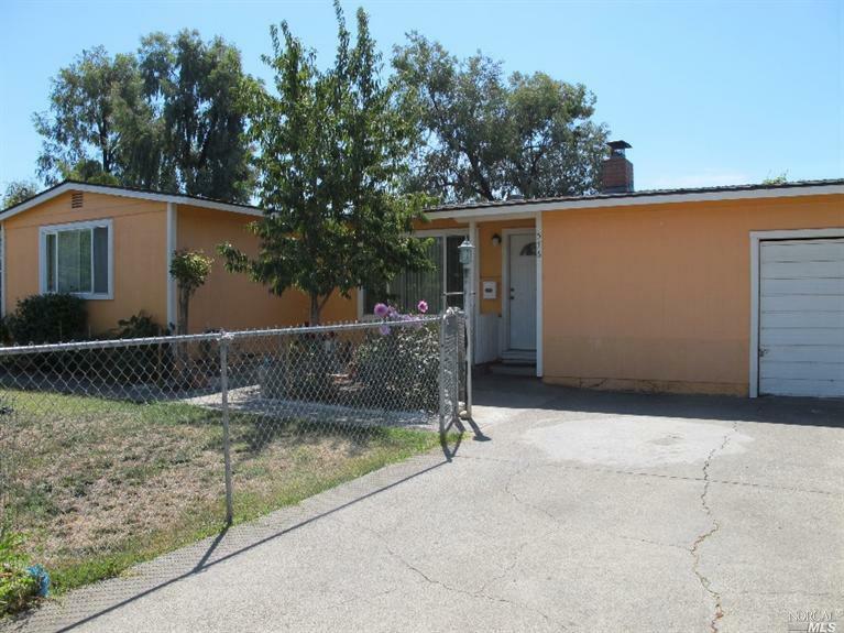 Property Photo:  576 Cottonwood Drive  CA 95407 