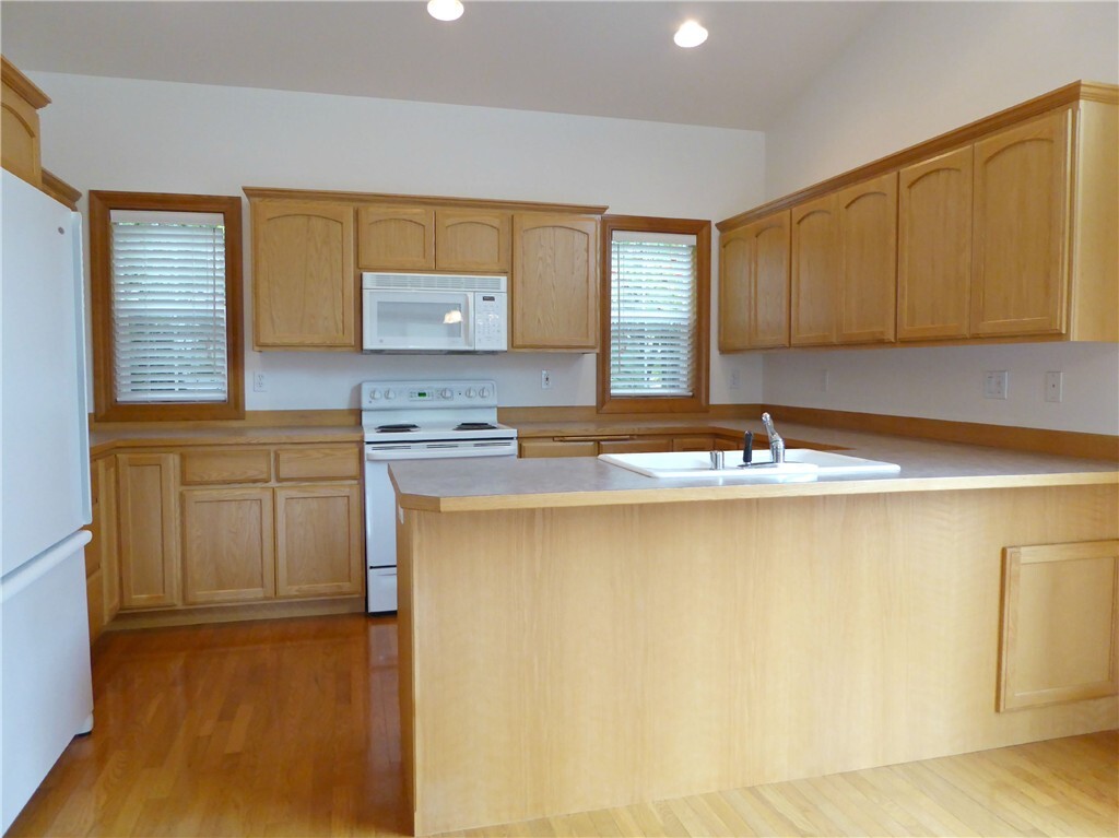Property Photo: 110 12th St B WA 98264