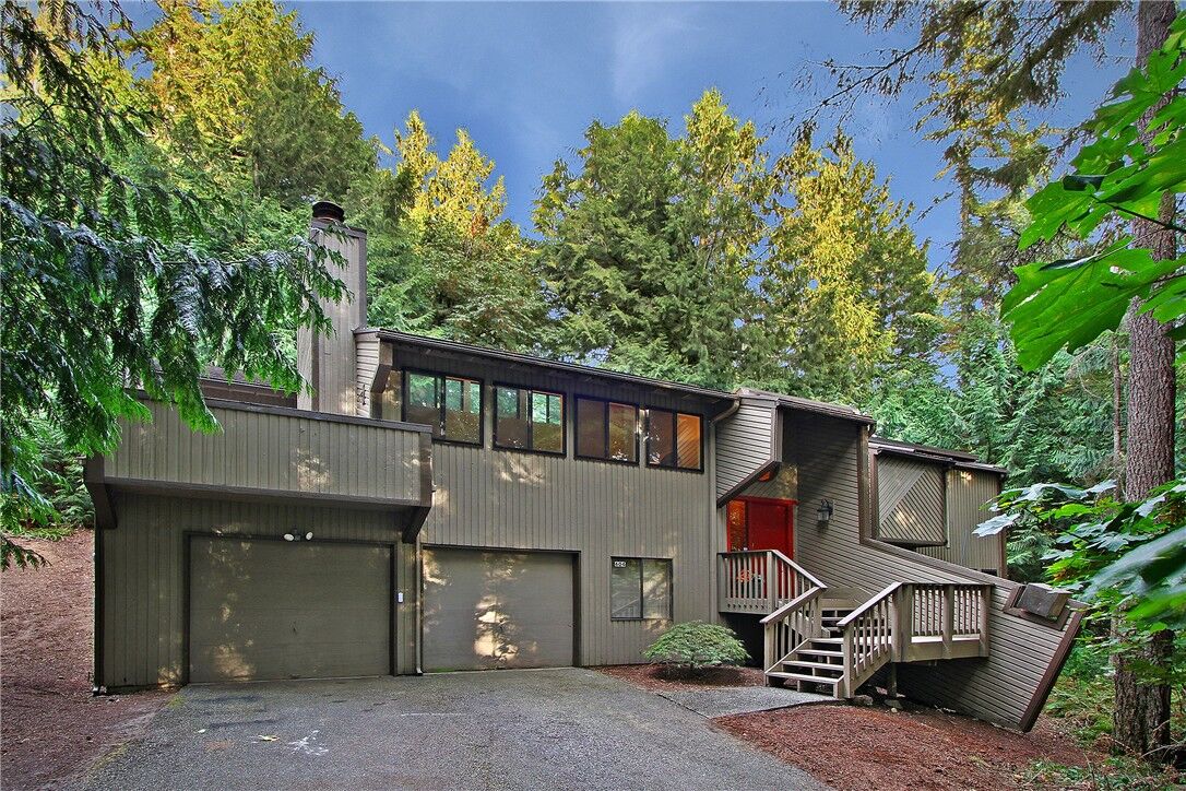 Property Photo: 604 219th Ave NE WA 98074