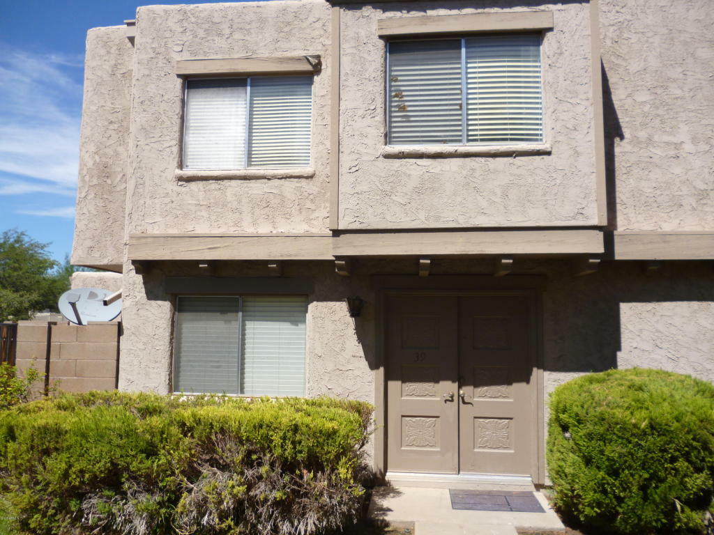 Property Photo:  600 S Dobson Road 39  AZ 85202 